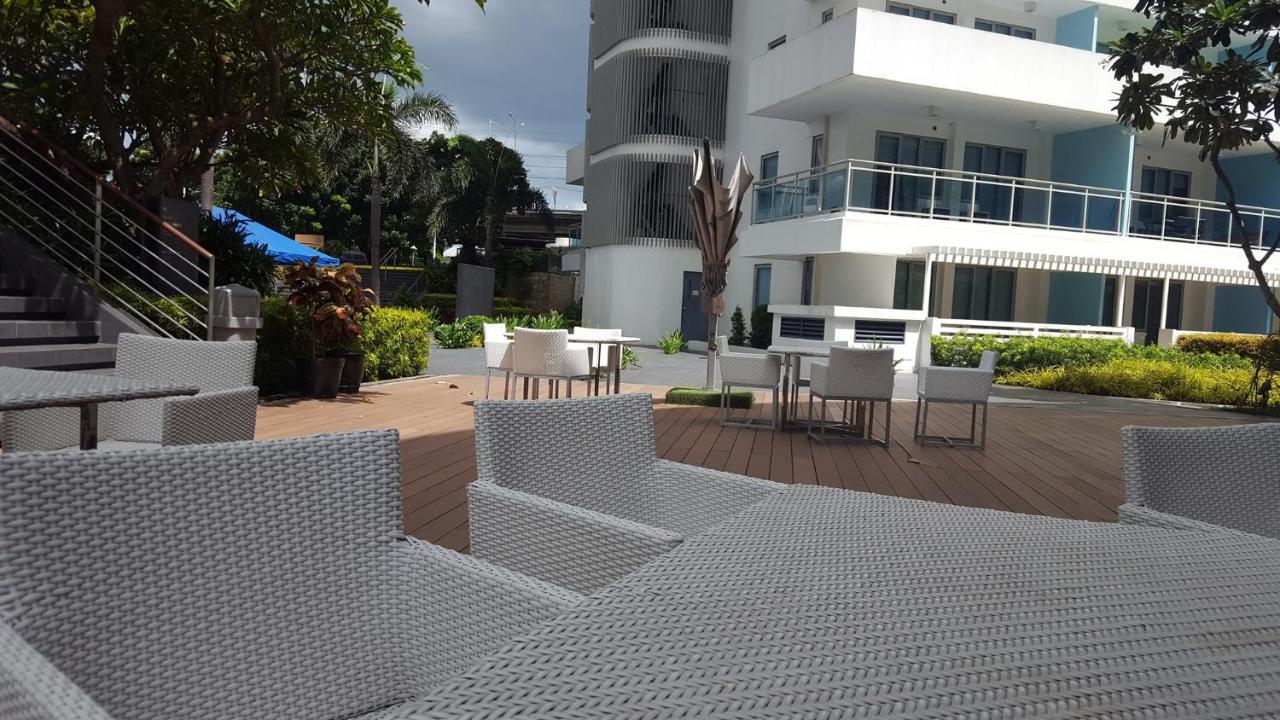 Azure Urban Resort Residences Manila Zewnętrze zdjęcie